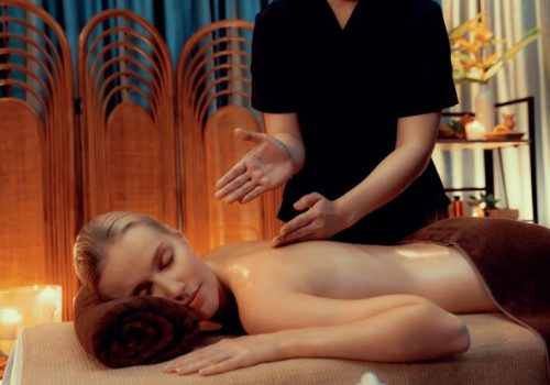 caucasian-woman-customer-enjoying-relaxing-antistress-massage-quiescent_31965-496440