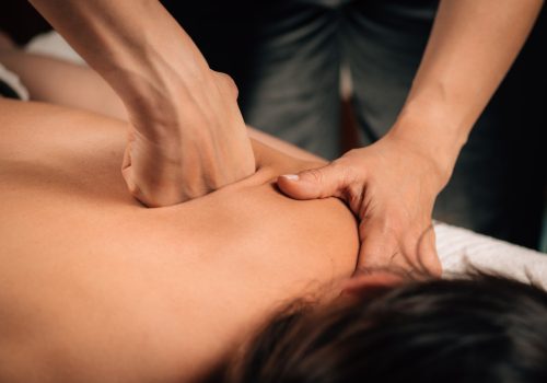 deep-tissue-massage-on-back